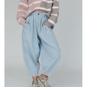 Light wash Barrel fit loose jeans